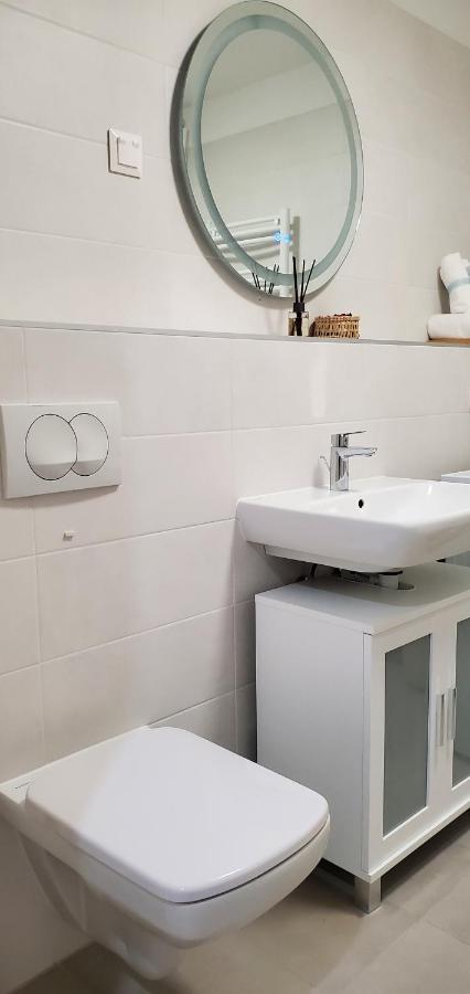Dn Blue Apartment بودابست المظهر الخارجي الصورة